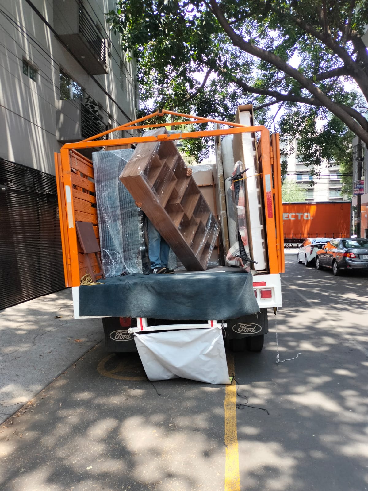 Traslado y montaje de stands